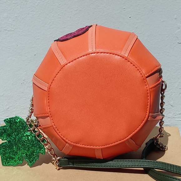 Betsey Johnson pumpkin crossbody - Picture 9 of 12